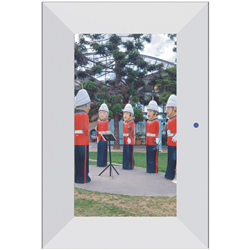 Qpix 7 Photo Frame IPS Screen with Remote 8 GB Memory